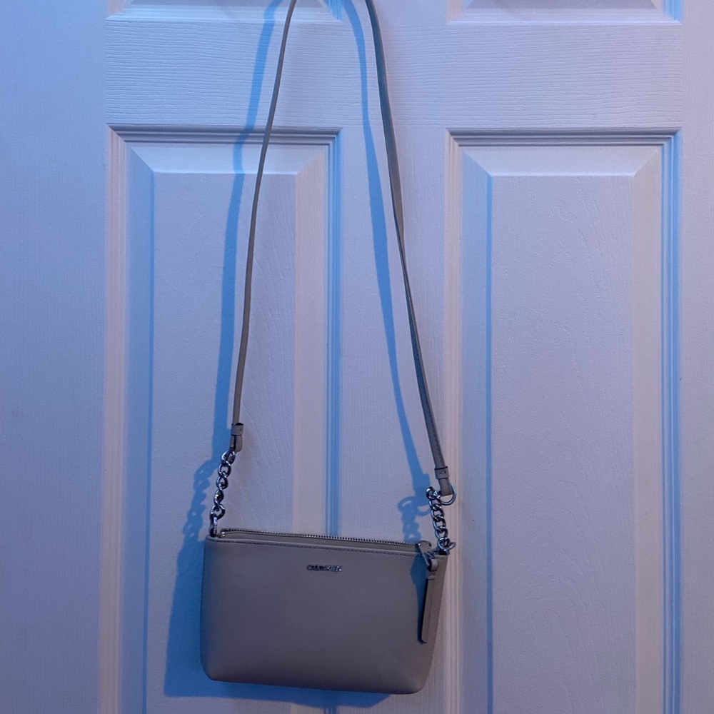 Crossbody purse